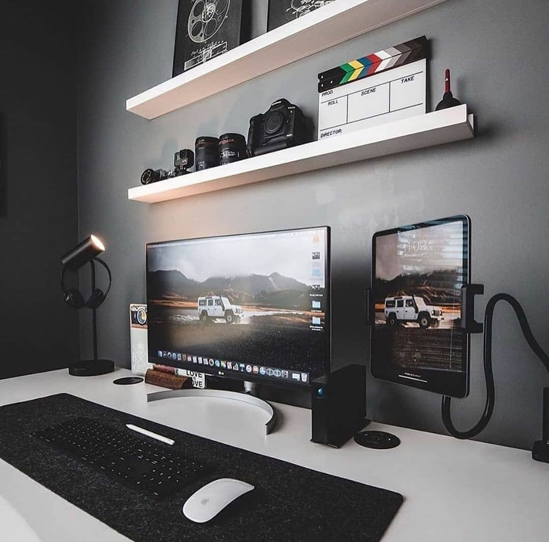 Photography Home Office | Minimal Desk Setup